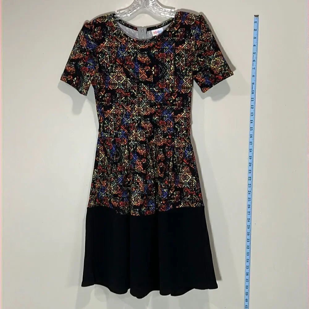 Cute Multicolored Short Sleeved Dress By LuLaRoe. Size XS.